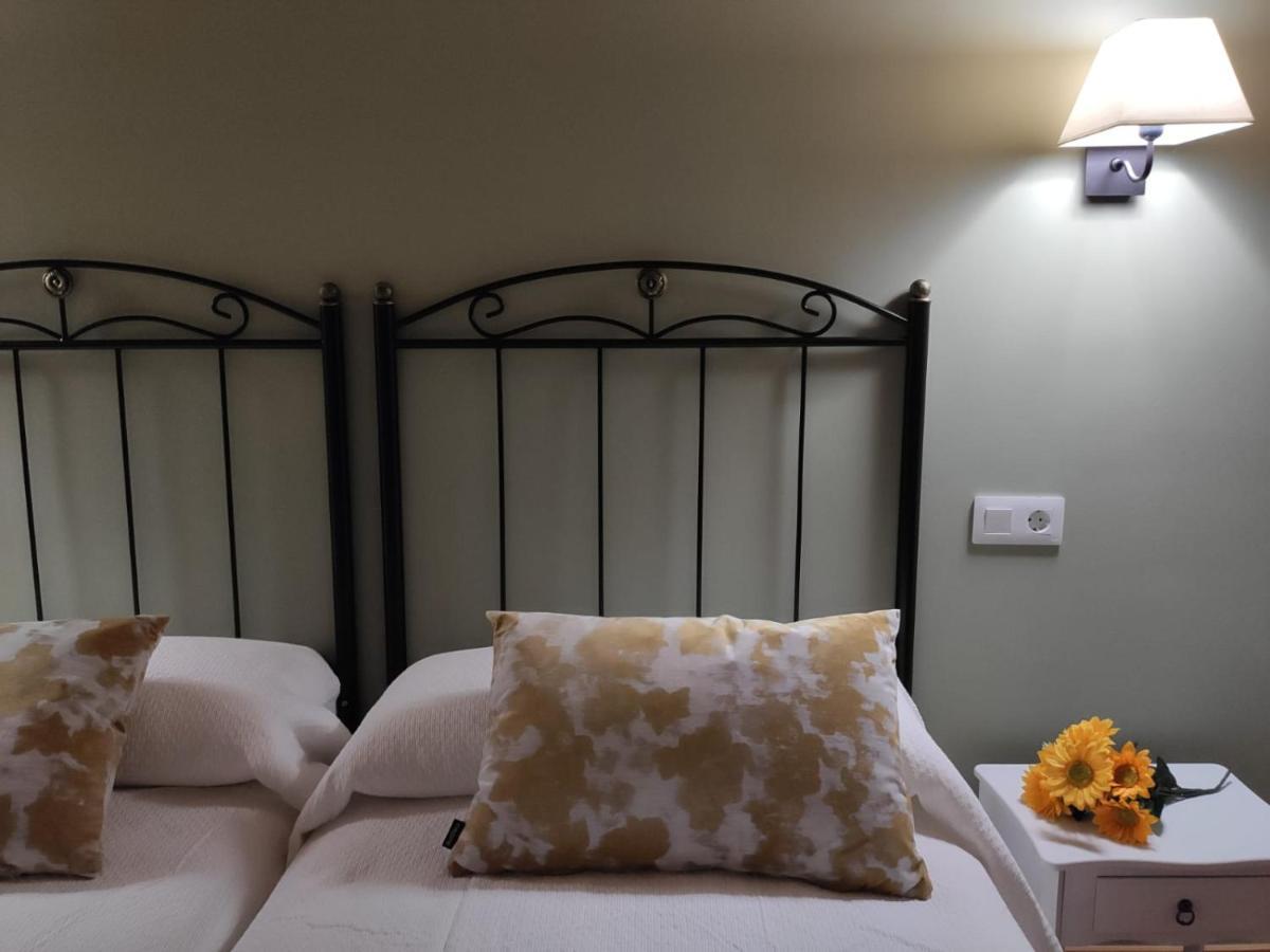 Casa Rural Sierra Del Solorio Iruecha Экстерьер фото